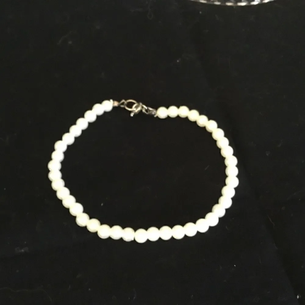 White Faux Pearl Bracelet